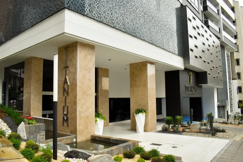 Edificio Titanium